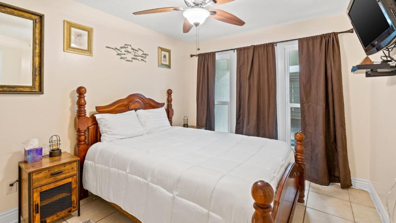 Pet Friendly Townhome With Gulf Views And Hot Tub Right Across From Beach And Schooners Panama City Beach Eksteriør bilde