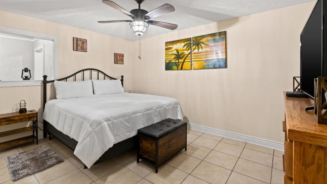 Pet Friendly Townhome With Gulf Views And Hot Tub Right Across From Beach And Schooners Panama City Beach Eksteriør bilde
