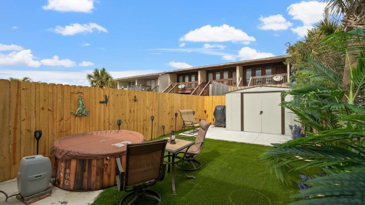 Pet Friendly Townhome With Gulf Views And Hot Tub Right Across From Beach And Schooners Panama City Beach Eksteriør bilde